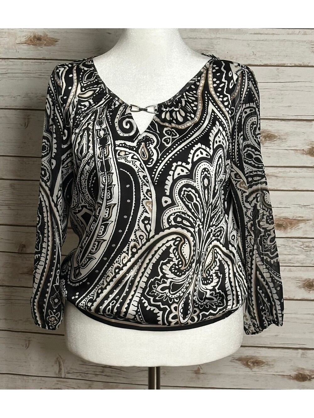 White House Black Market black white paisley long sleeve blouse 12 monochrome